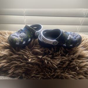 Toddler size 8 Star Wars crocs